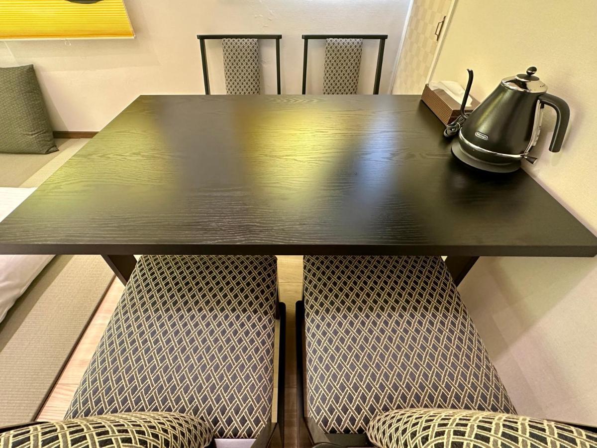 Apartment 上野レトロ花 2-4人和風寝室 山手線3分 上野浅草銀座近い 御徒町駅3分 アメ横3分 上野駅10分 上野広小路駅3分 湯島駅2分 空港直接