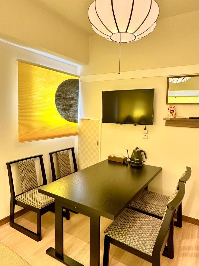 Apartment 上野レトロ花 2-4人和風寝室 山手線3分 上野浅草銀座近い 御徒町駅3分 アメ横3分 上野駅10分 上野広小路駅3分 湯島駅2分 空港直接